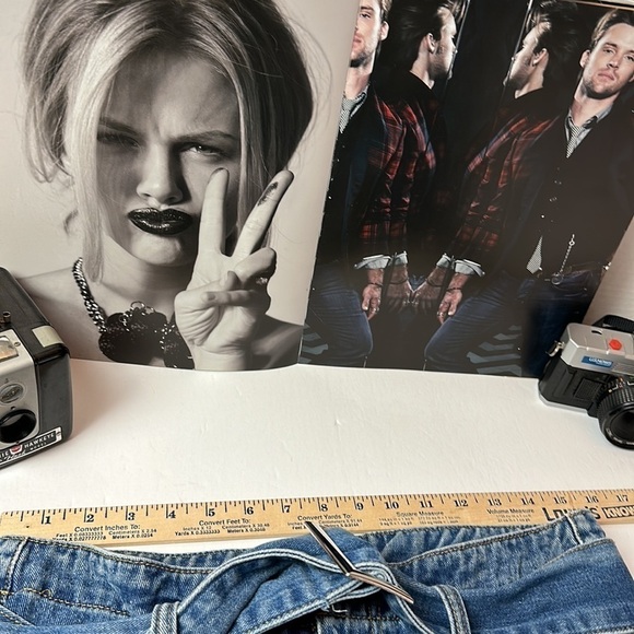 Dolls Kill Momokrom high waisted denim with frayed hem and silver buckle belt. - Picture 12 of 14